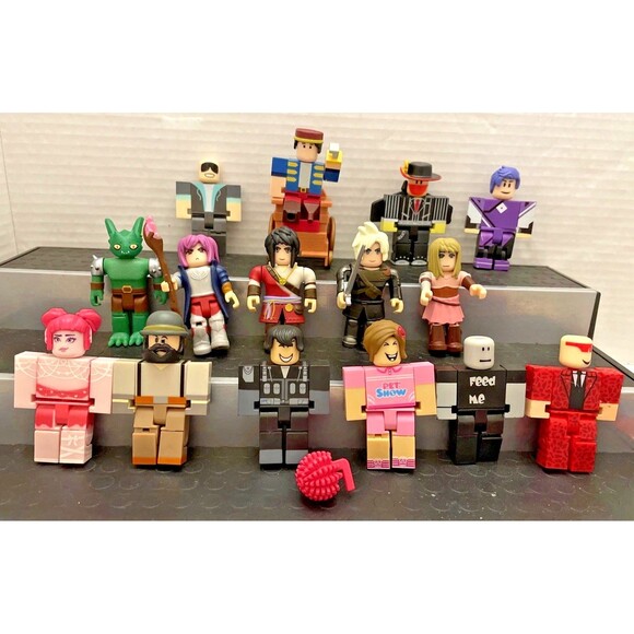 R0BL0X Toys Action Mini Figures Lot Of 15 World Zero, Celebrities, No Codes - Picture 1 of 10